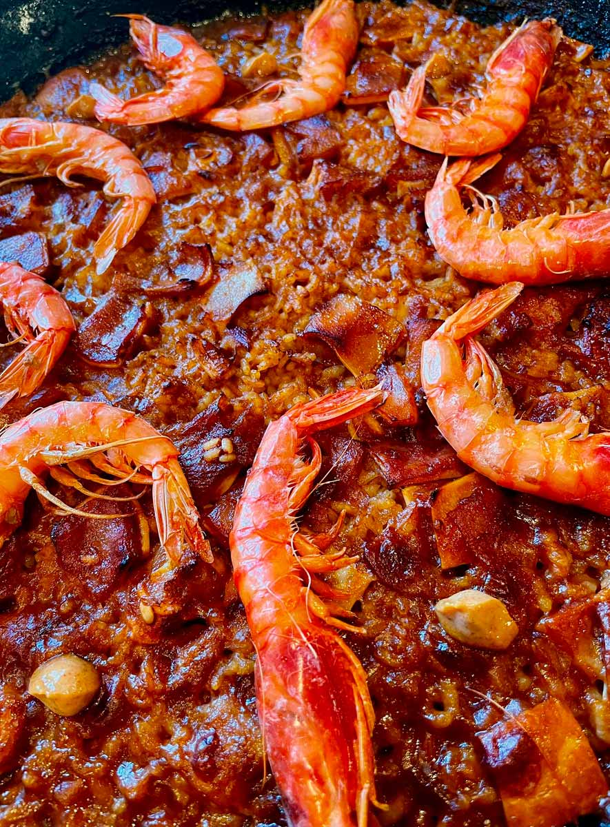 on-menjar-paella-a-barcelona