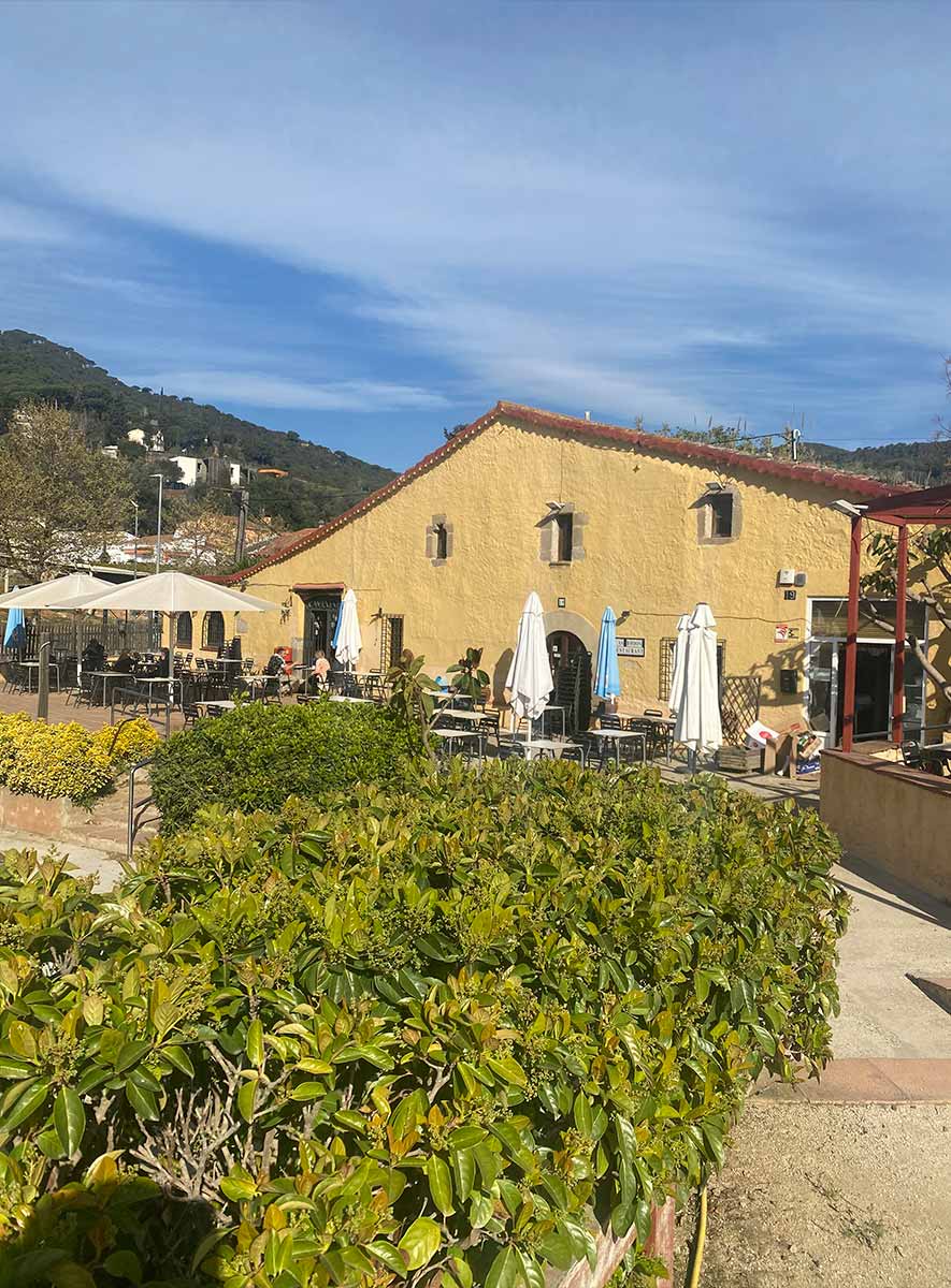 restaurante-catalan-masia-can-rodon-una-experiencia-gastronomica-unica-en-cabrera-de-mar