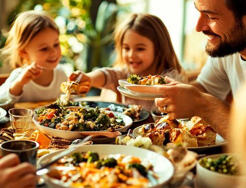 Cómo organizar una comida familiar sin cocinar en casa: tips y alternativas prácticas