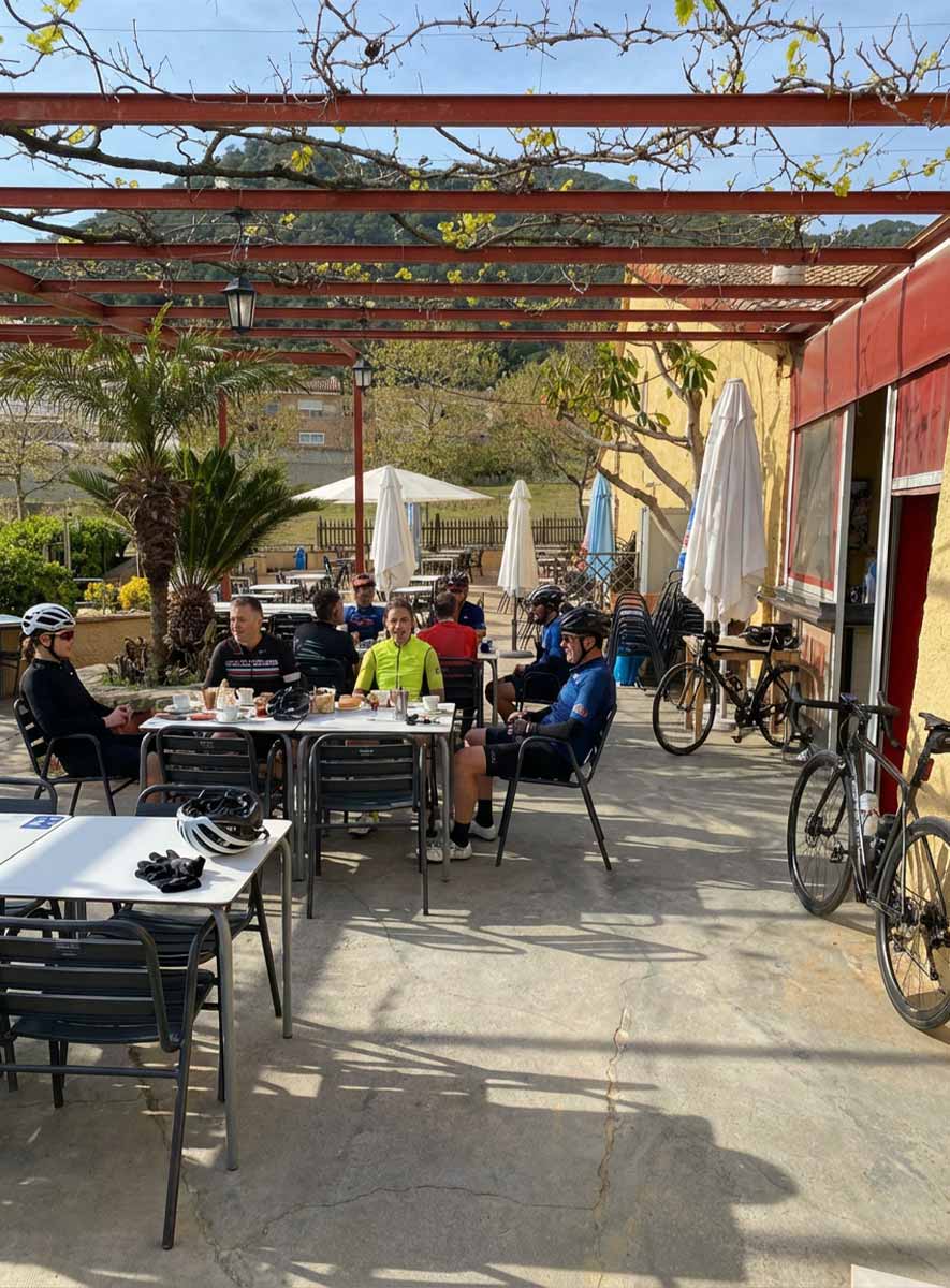 donde-comer-despues-de-una-ruta-por-el-maresme-el-plan-perfecto-para-recargar-energias